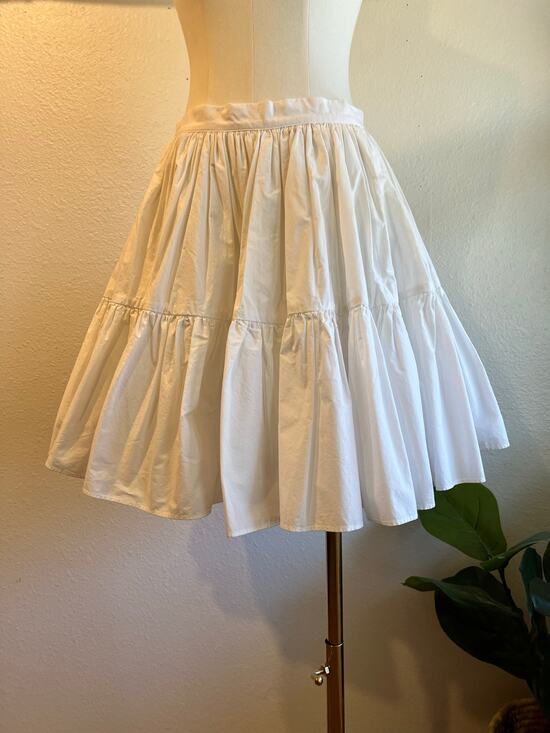 Juicy Couture Dresses & Skirts - Juicy Couture White Cotton Ruffled Mini Skirt Size 4 NEW With Tags